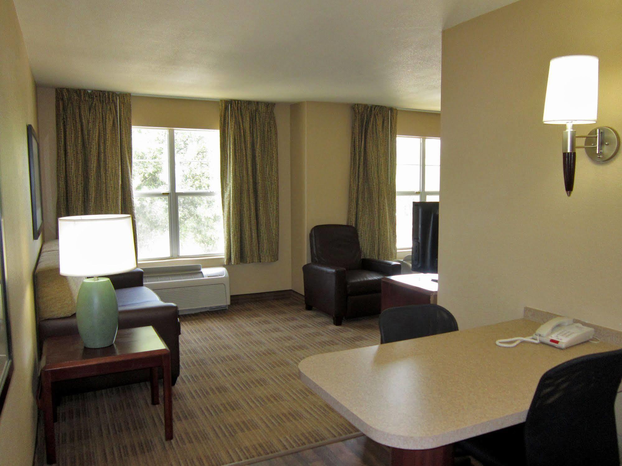 Sonesta Simply Suites Stafford Exterior photo